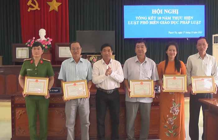Thạnh Trị tổng  kết 10 năm thực hiện Luật phổ biến giáo dục pháp luật